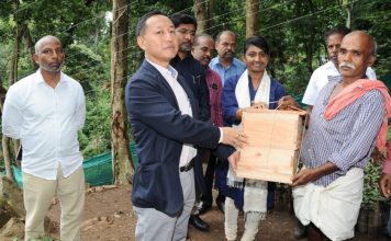 ஆதிதிராவிடர் மற்றும் பழங்குடியினர் வசிக்கும் பகுதிகளில் நேரில் பார்வை