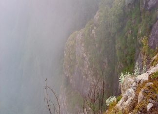 லாம்ப் பாறை (Lamb’s Rock)