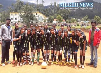 மகளிர் கால்பந்து இறுதிப்போட்டியில் நீலகிரி மெட்ரிகுலேஷன் பள்ளி வெற்றி பெற்றது